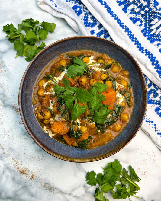 Spinach Chickpea & Sweet Potato Curry (Slow Cooker Club Exclusive)
