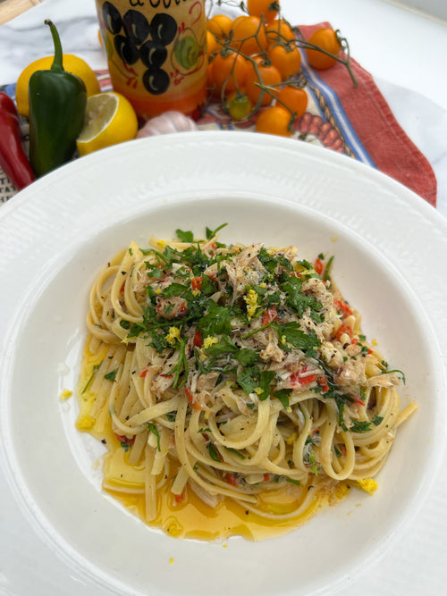 Delicious garlic and chilli crab seafood linguine 