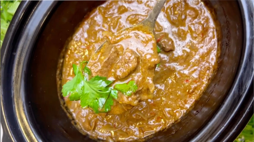 Slow Cooker Beef Rendang Recipe by Food Blogger Archer Kitchen