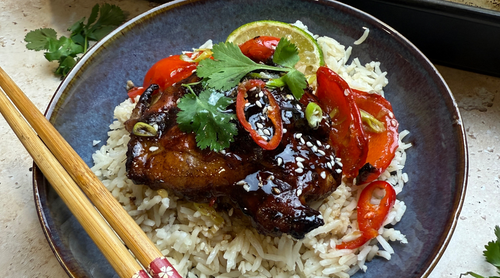 Sticky Honey Soy Garlic Chicken Traybake